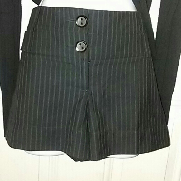 🎃Arden B dressy shorts🎃 - Picture 1 of 8